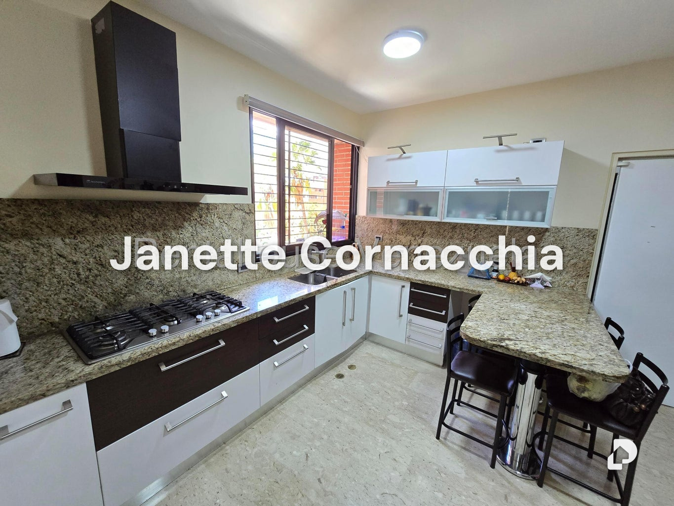 Apartamento en Campo Alegre, Caracas – 11