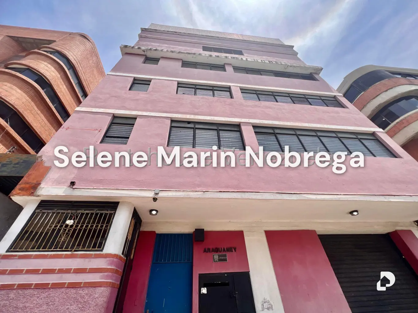 Edificio en La Urbina, Caracas – 4
