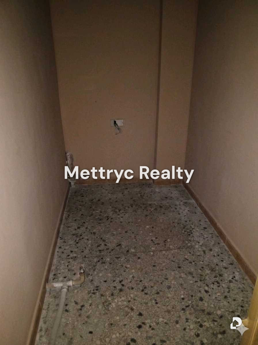 Local comercial en Casco San Blas, Valencia – 8