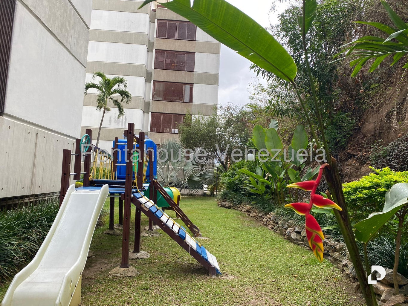 Apartamento en Las Mercedes, Caracas – 22