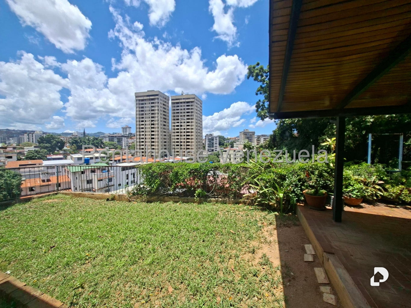 House in Horizonte, Caracas – 10