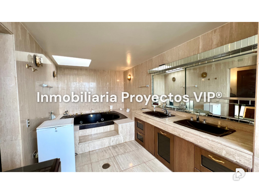 Casa en La Lagunita, Caracas – 8