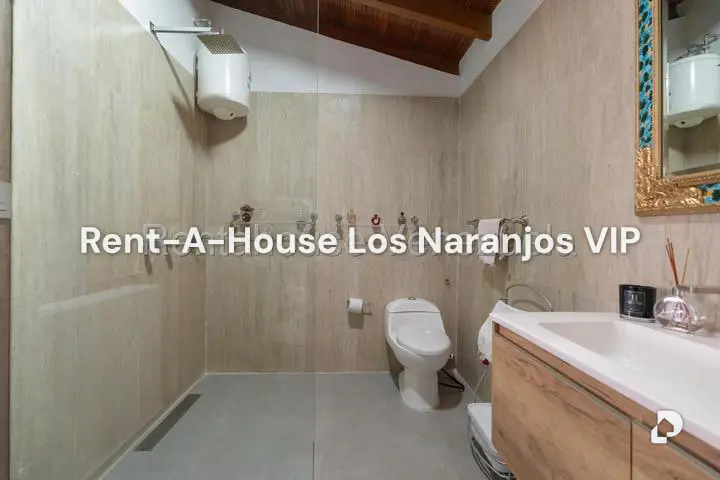 Casa en Santa Inés, Caracas – 17