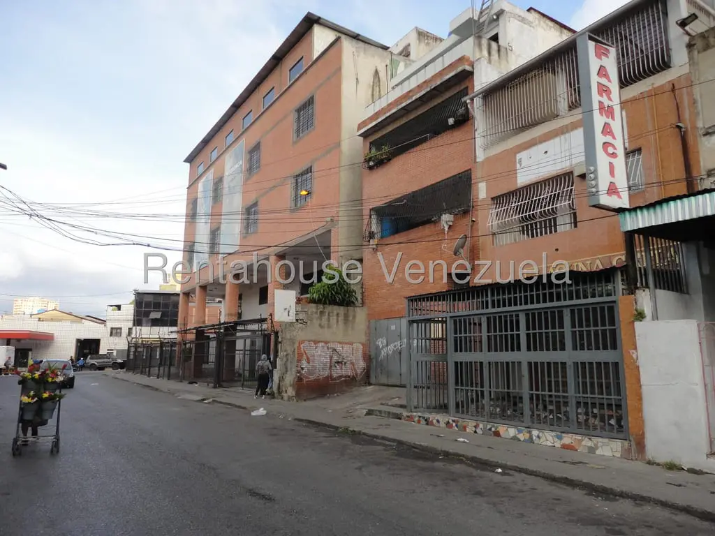 Casa en Catia, Caracas - 1