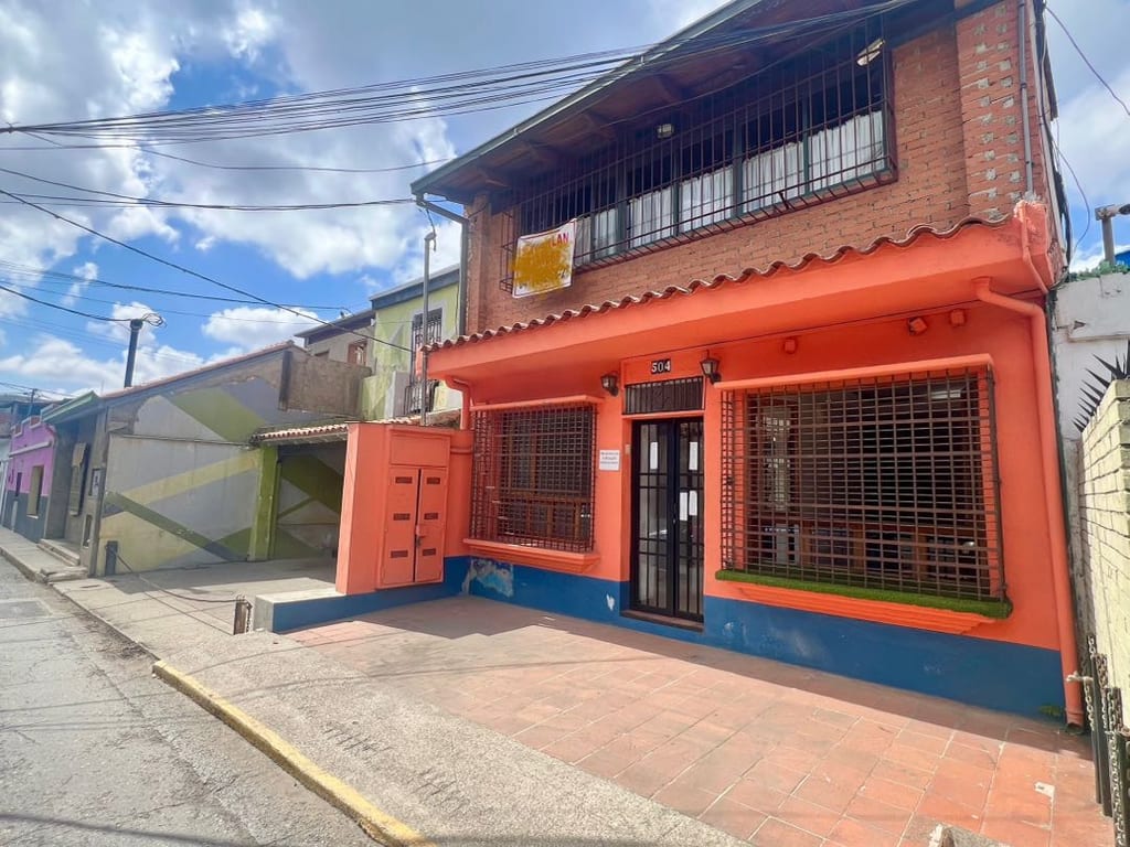 Local comercial en El Hatillo, Caracas - 1