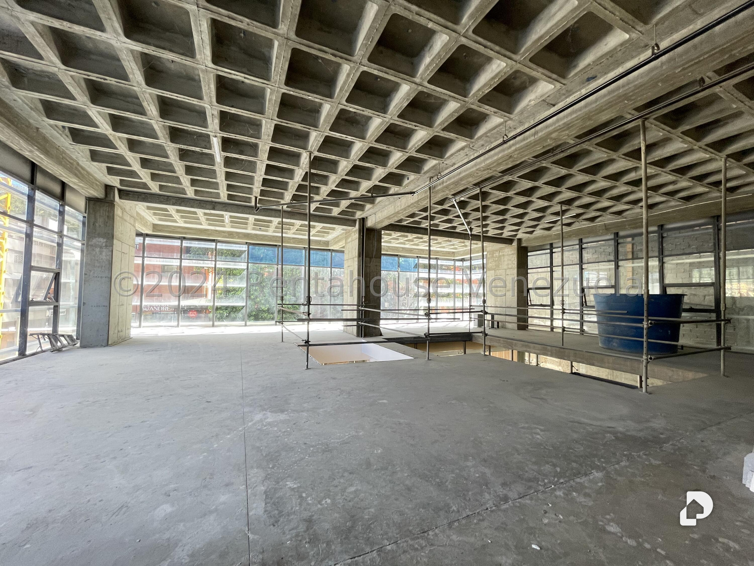 Local comercial en Las Mercedes, Caracas – 11