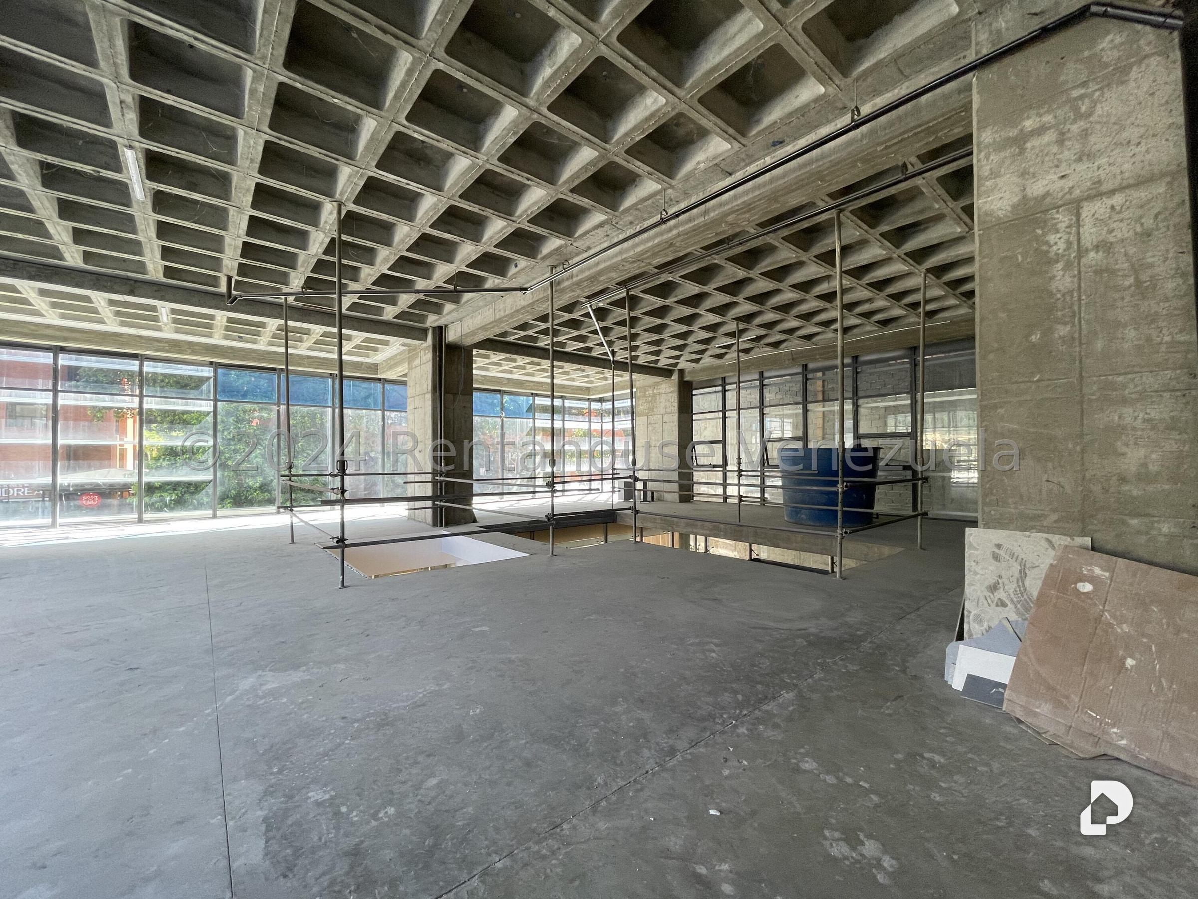 Local comercial en Las Mercedes, Caracas – 13