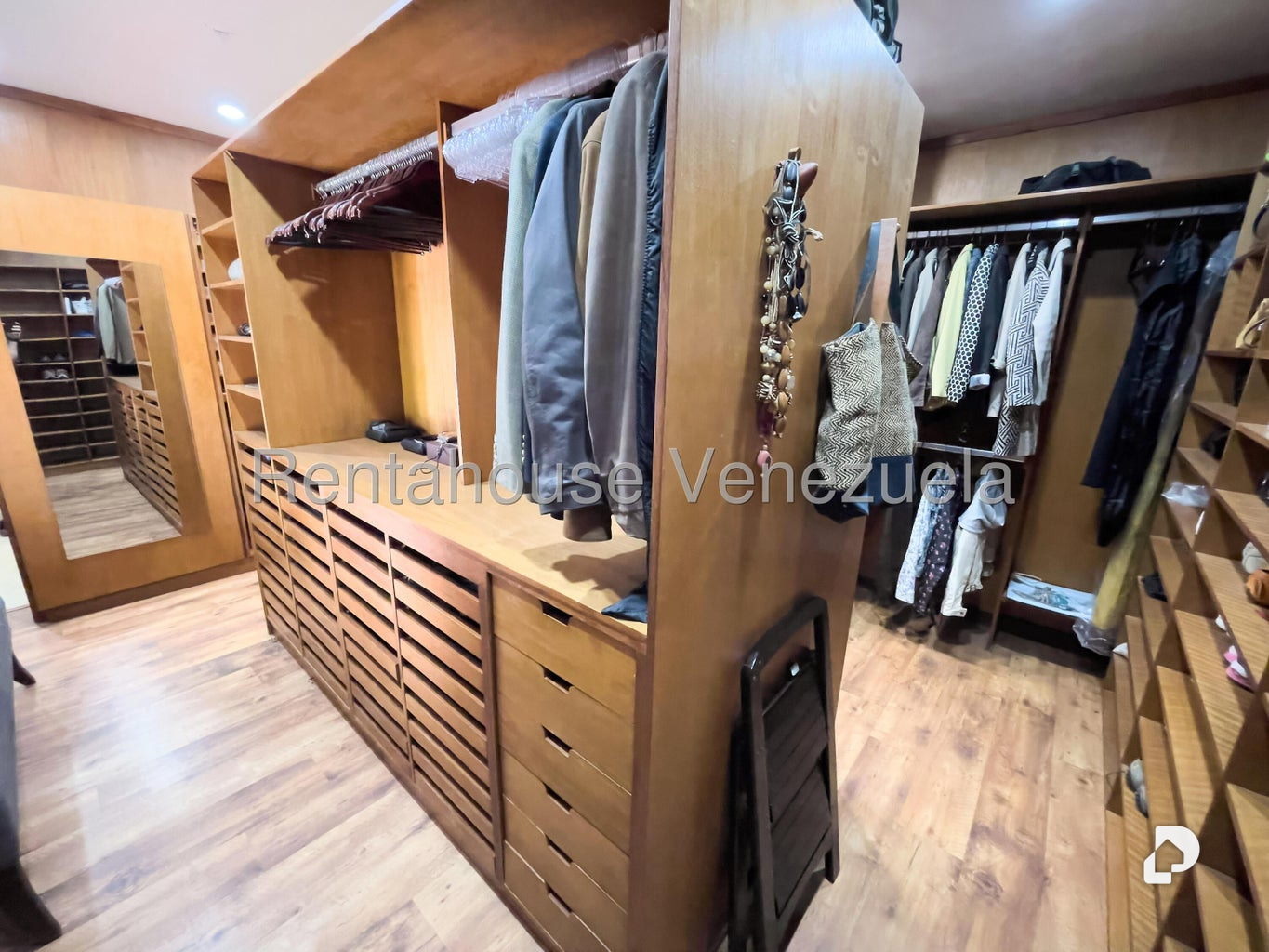 Casa en La Lagunita Country Club, Caracas – 30