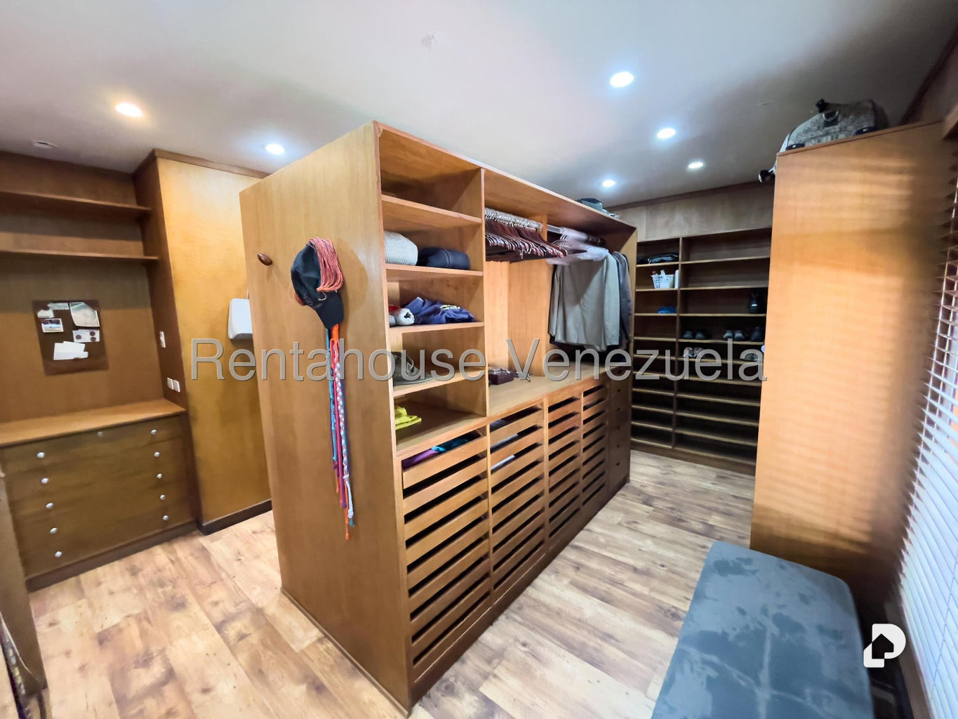 Casa en La Lagunita Country Club, Caracas – 29