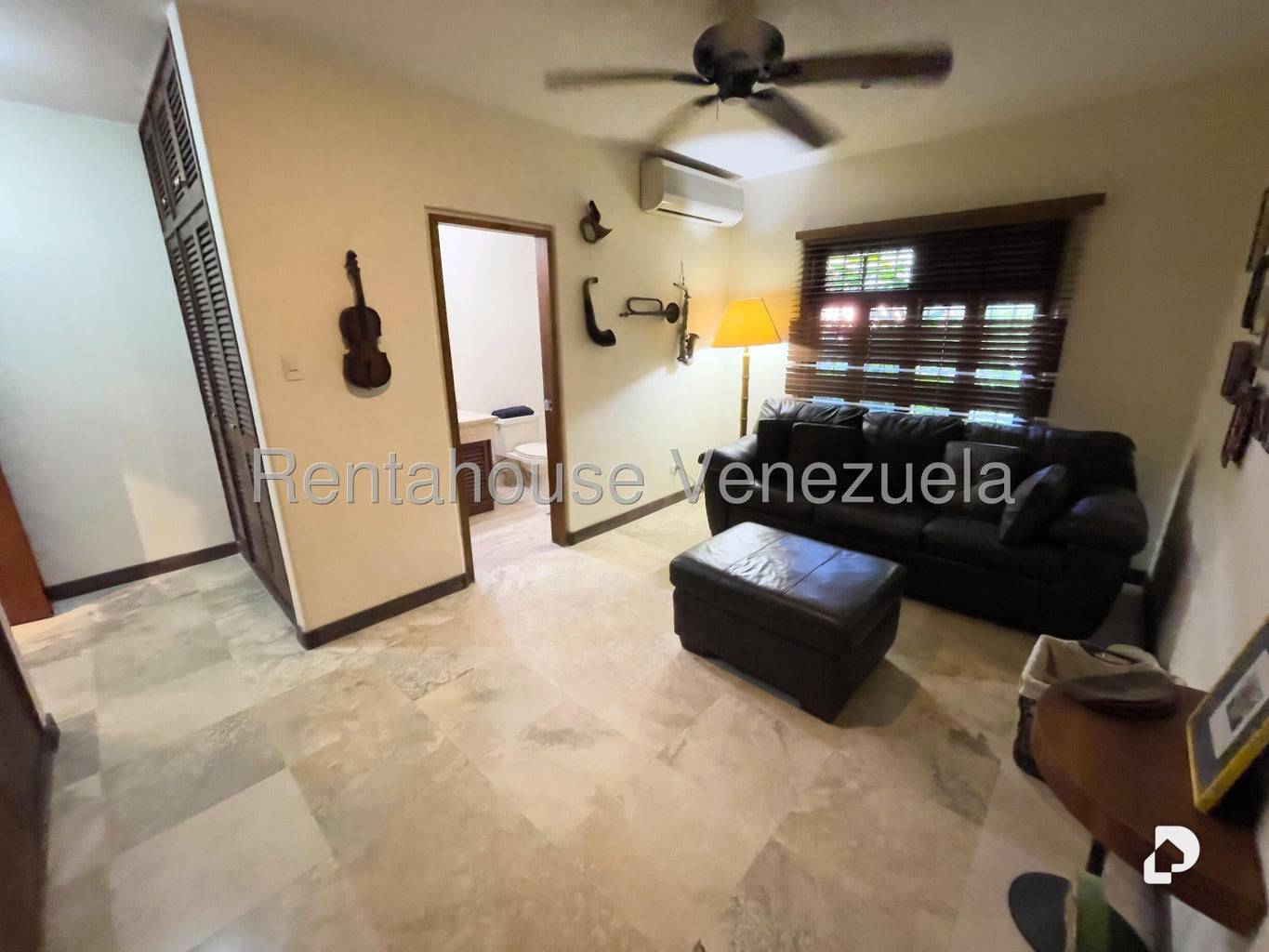 Casa en La Lagunita Country Club, Caracas – 12