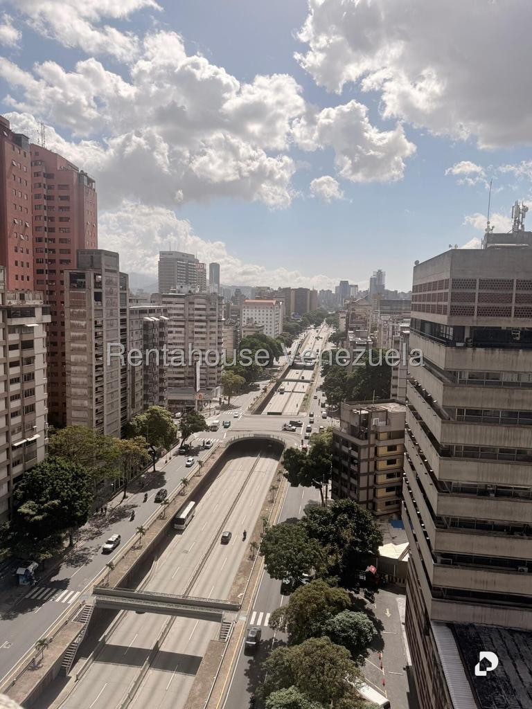Oficina en Los Cedros, Caracas – 3