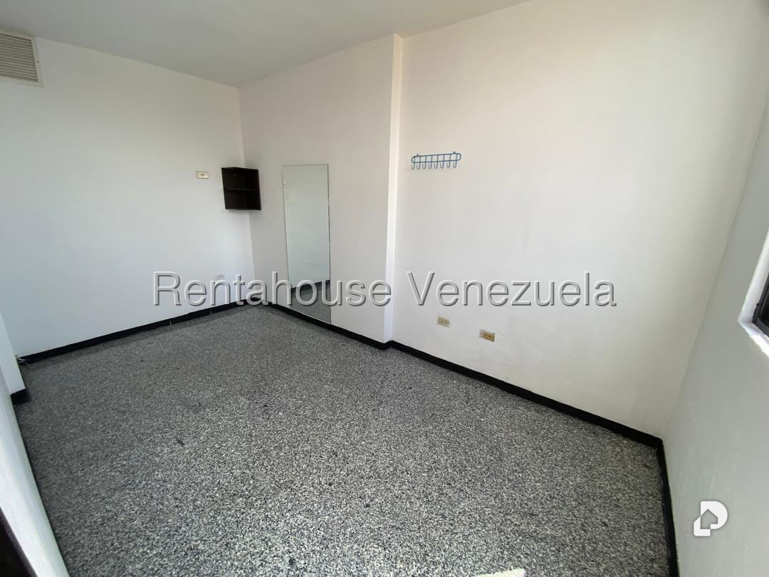 Oficina en Los Cedros, Caracas – 24