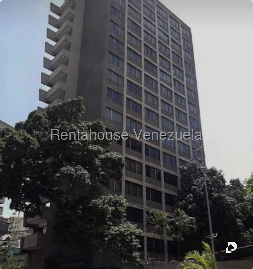 Oficina en Los Cedros, Caracas – 27
