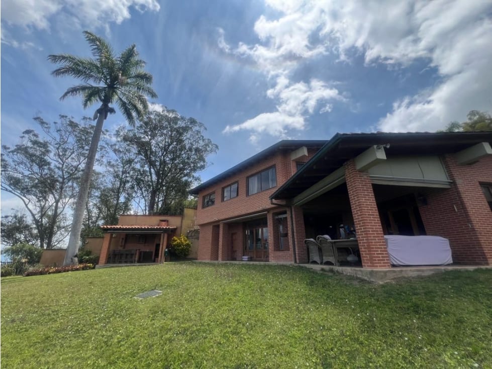 Casa en Alto Hatillo, Caracas - 1