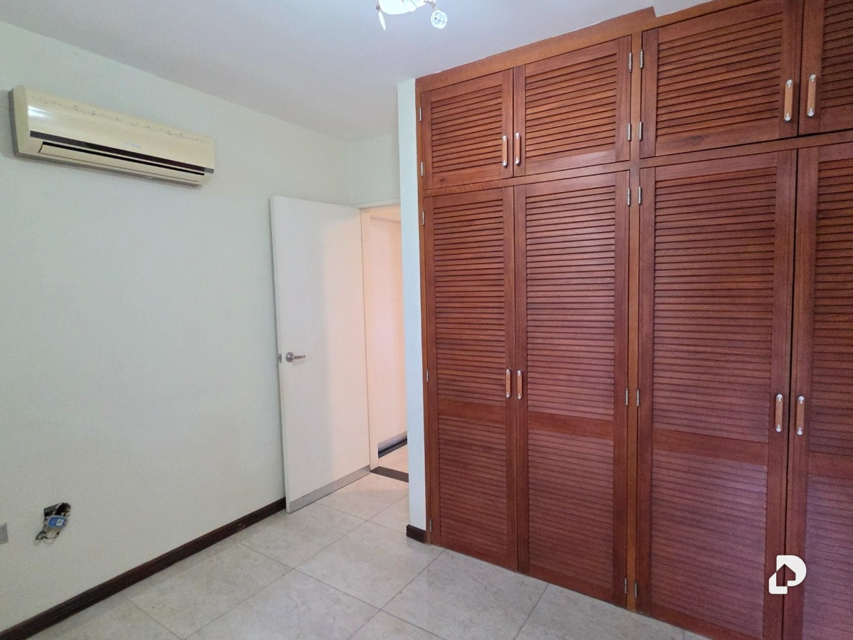 Casa en Urbanización La Floresta, Maracay – 16