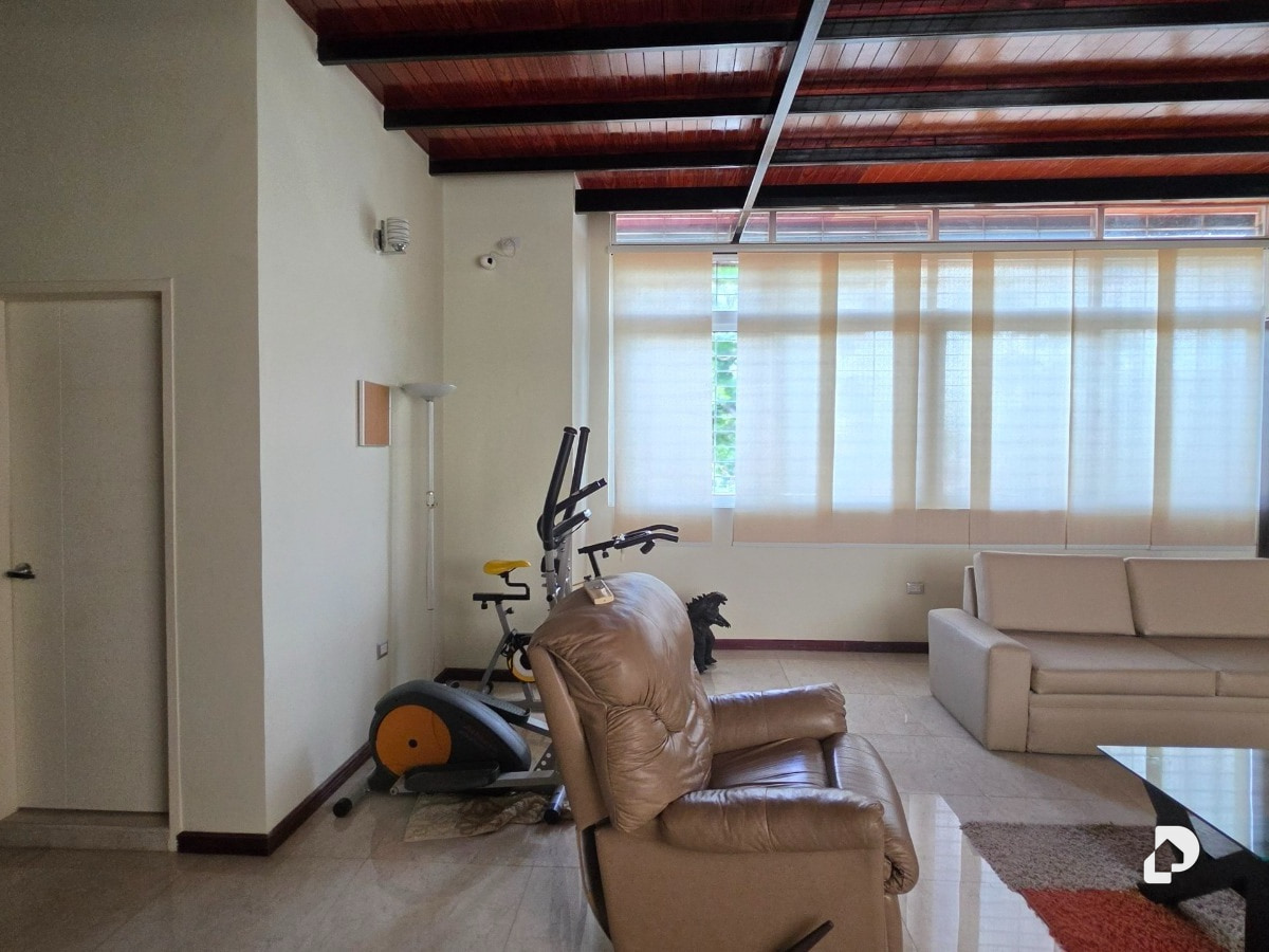 Casa en Urbanización La Floresta, Maracay – 22