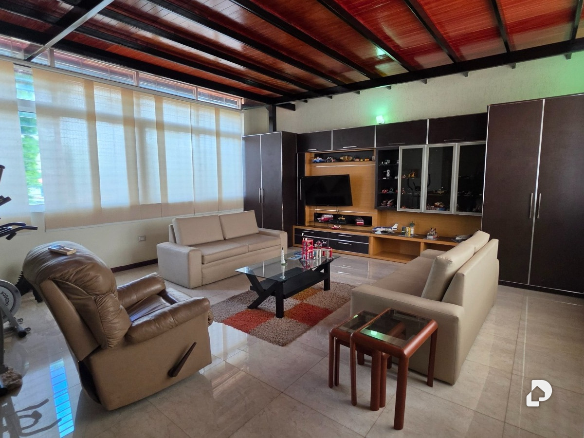 Casa en Urbanización La Floresta, Maracay – 21