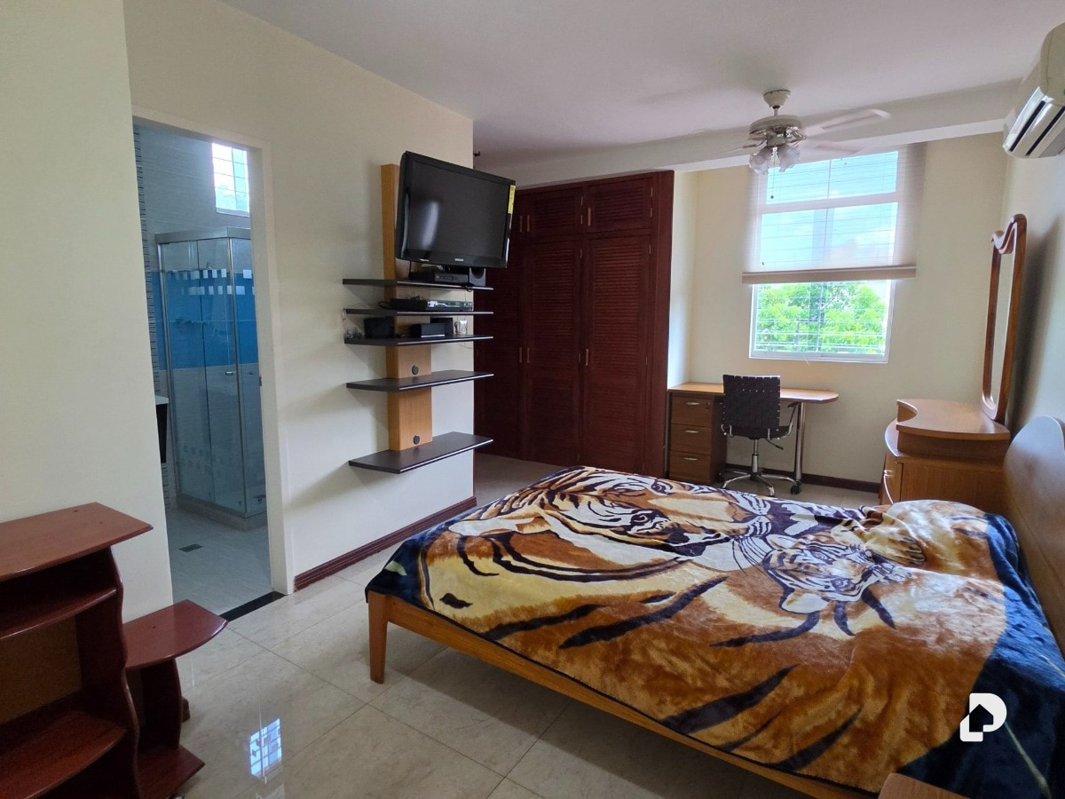 Casa en Urbanización La Floresta, Maracay – 17