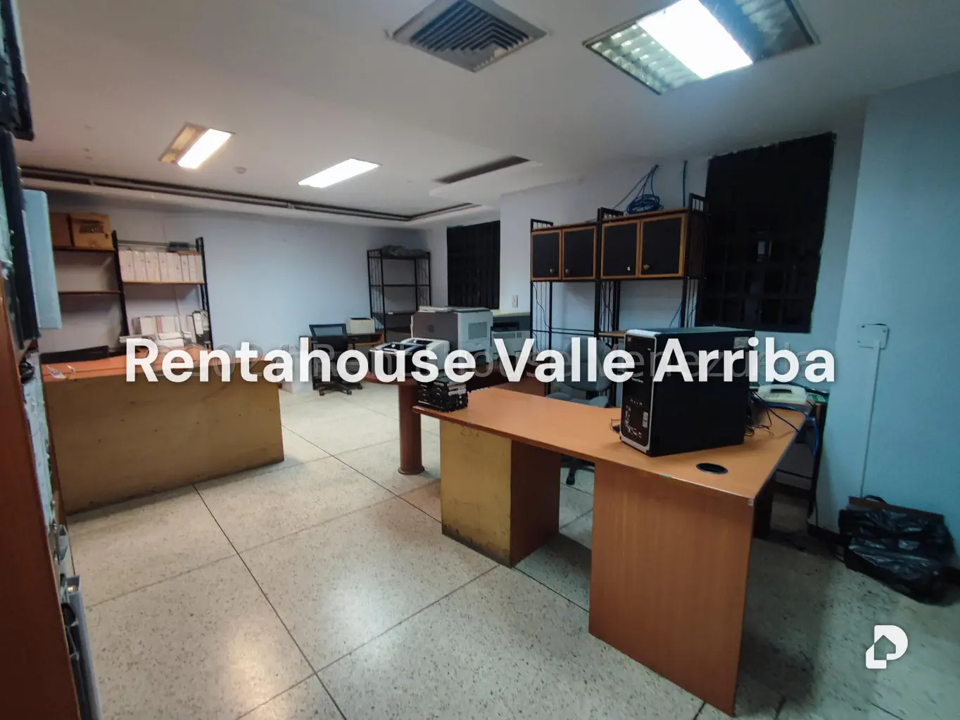 Local comercial en Los Chaguaramos, Caracas – 10