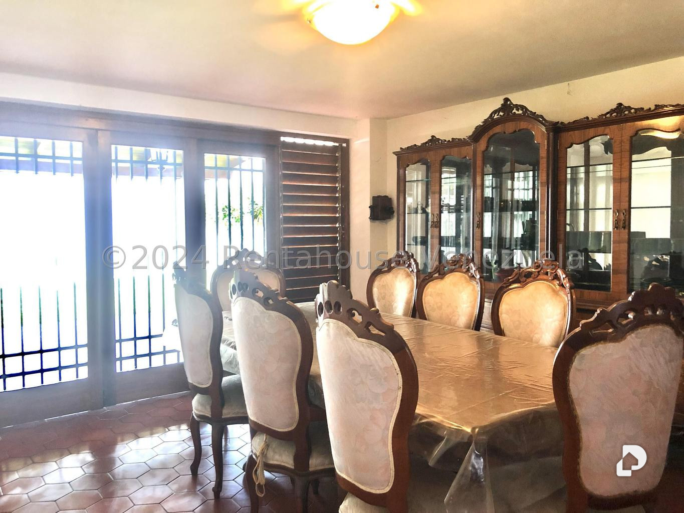 Casa en Cumbres de Curumo, Caracas – 8