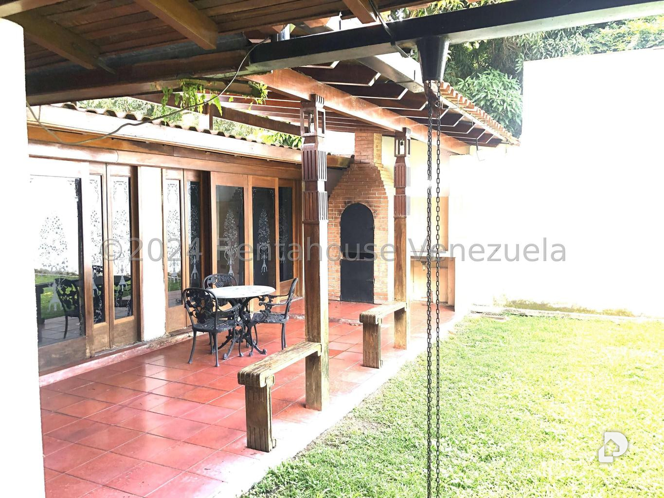 Casa en Cumbres de Curumo, Caracas – 17