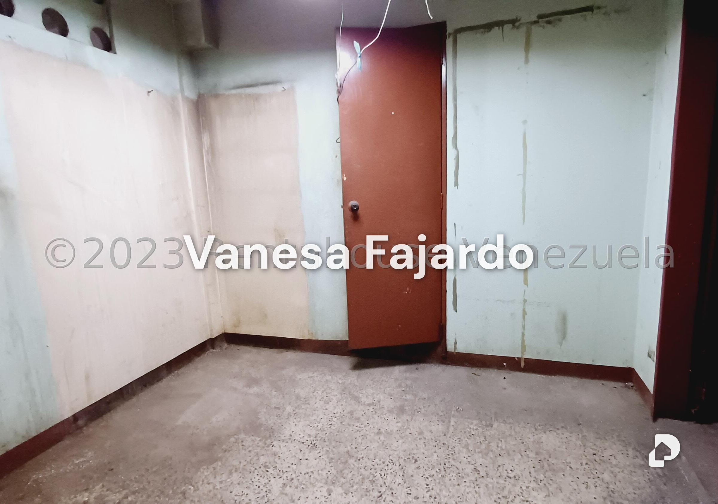 Edificio en Parroquia La Candelaria, Caracas – 24