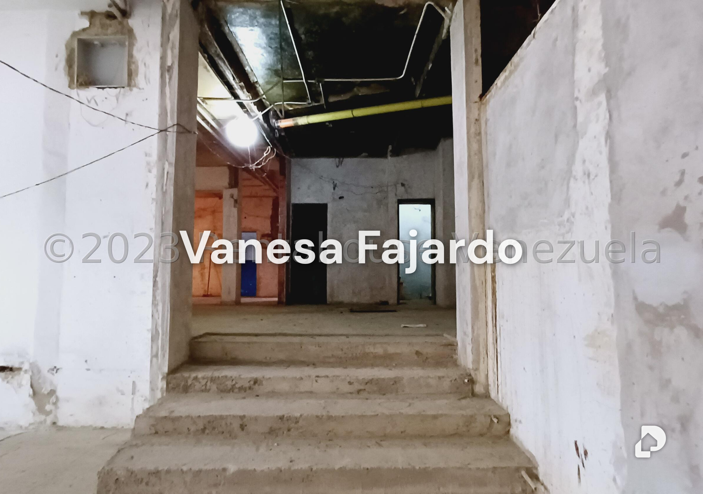 Edificio en Parroquia La Candelaria, Caracas – 12