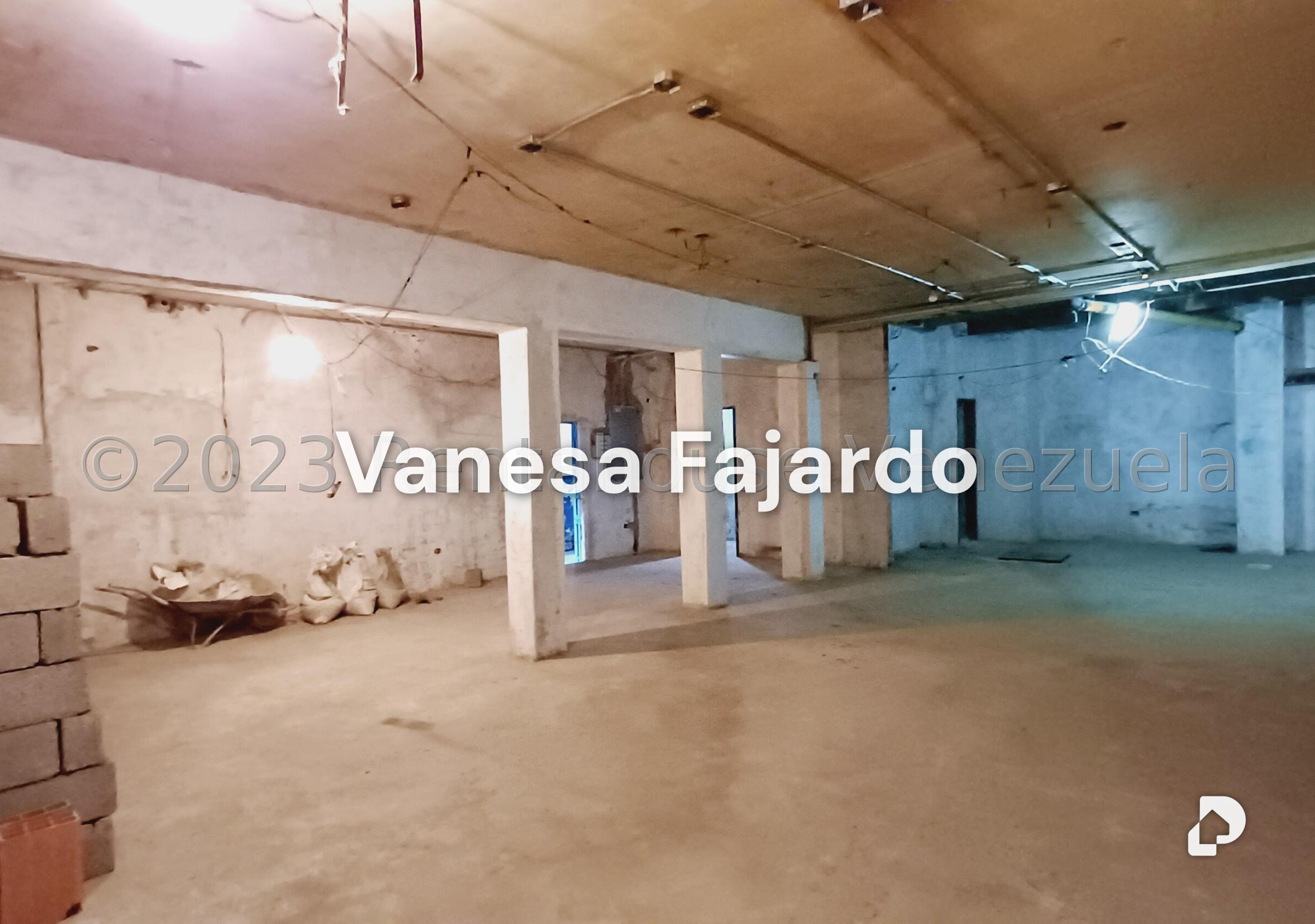 Edificio en Parroquia La Candelaria, Caracas – 15