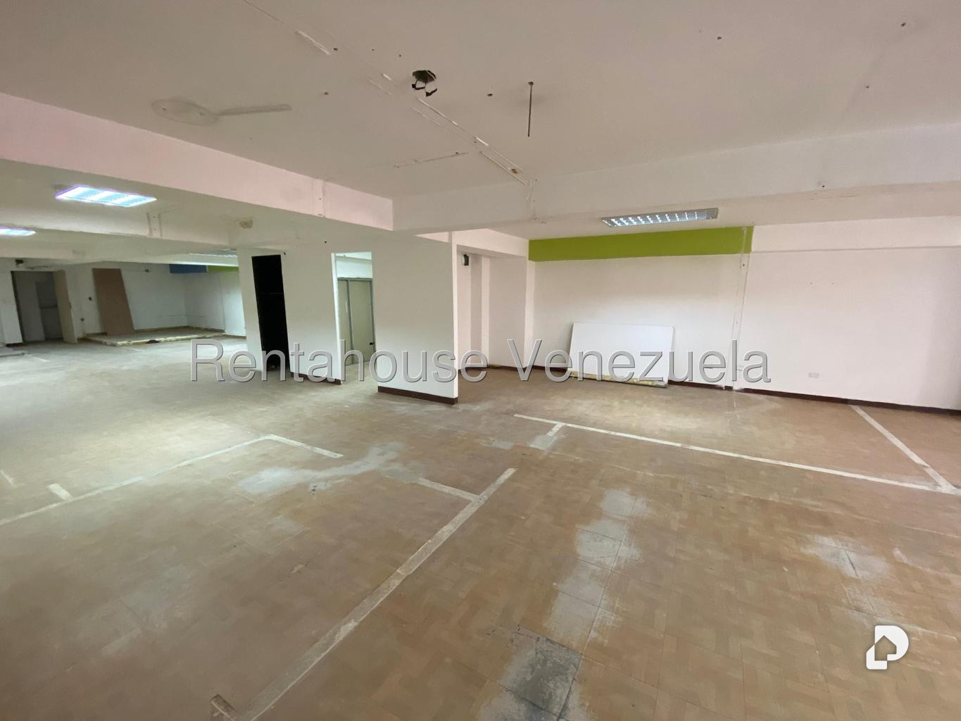 Local comercial en Quinta Crespo, Caracas – 16