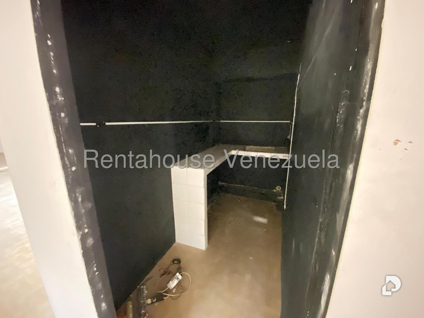 Local comercial en Quinta Crespo, Caracas – 17