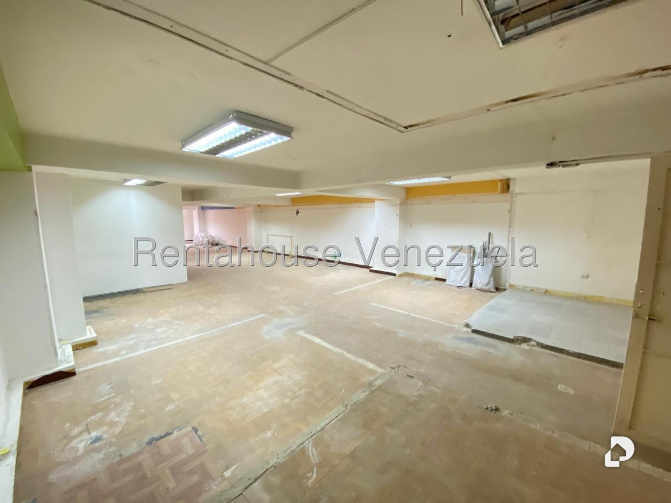 Local comercial en Quinta Crespo, Caracas – 10