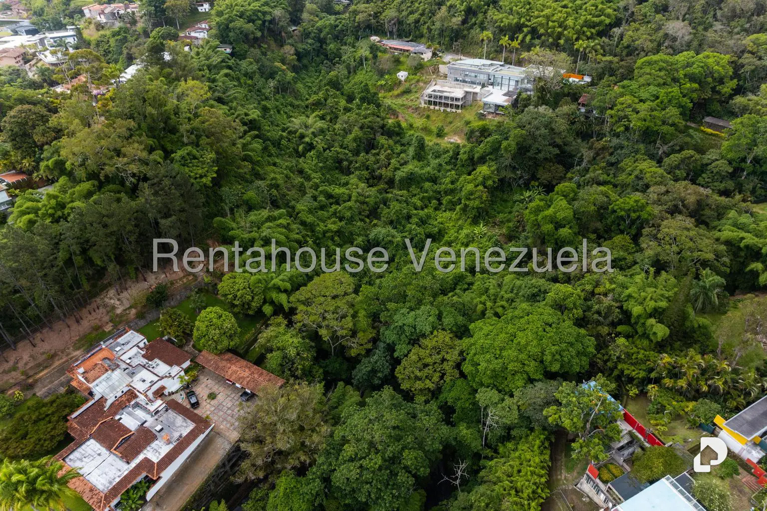 Terreno en Alto Hatillo, Caracas – 3