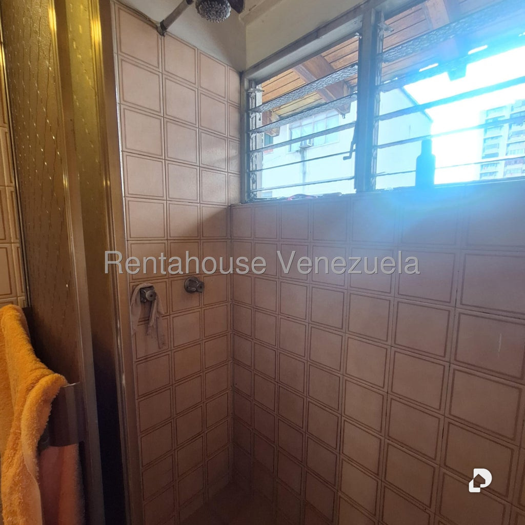 Apartamento en Parroquia Altagracia, Caracas – 17