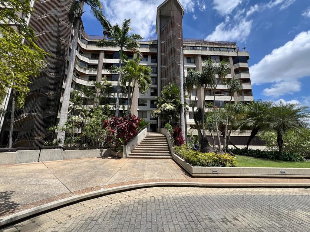Apartamento en Colinas de Valle Arriba, Caracas - 1