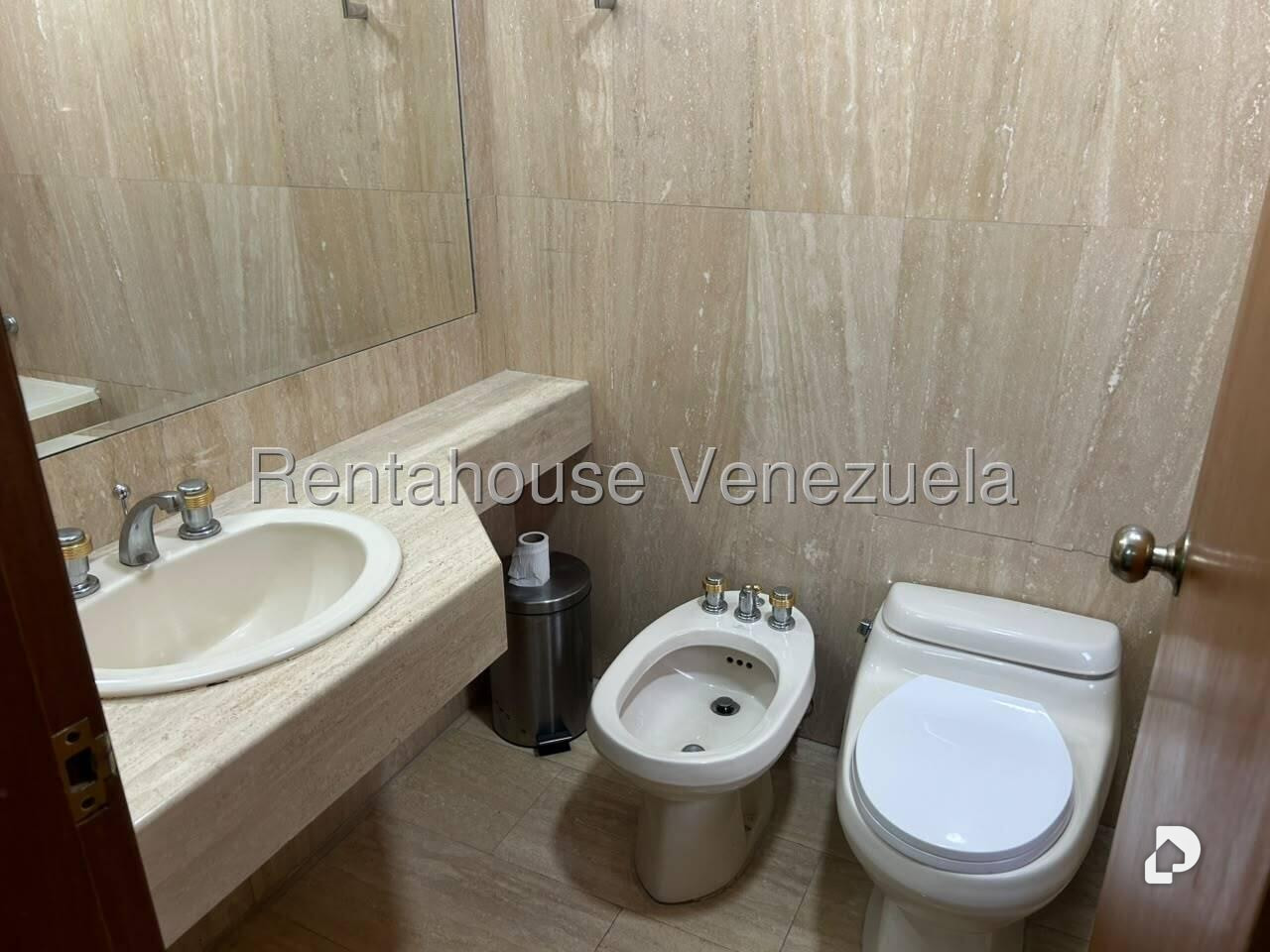 Apartamento en Altamira, Caracas – 8