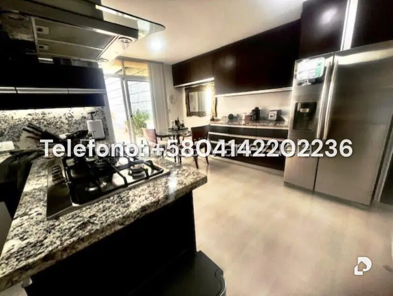 Casa en Alto Hatillo, Caracas – 9