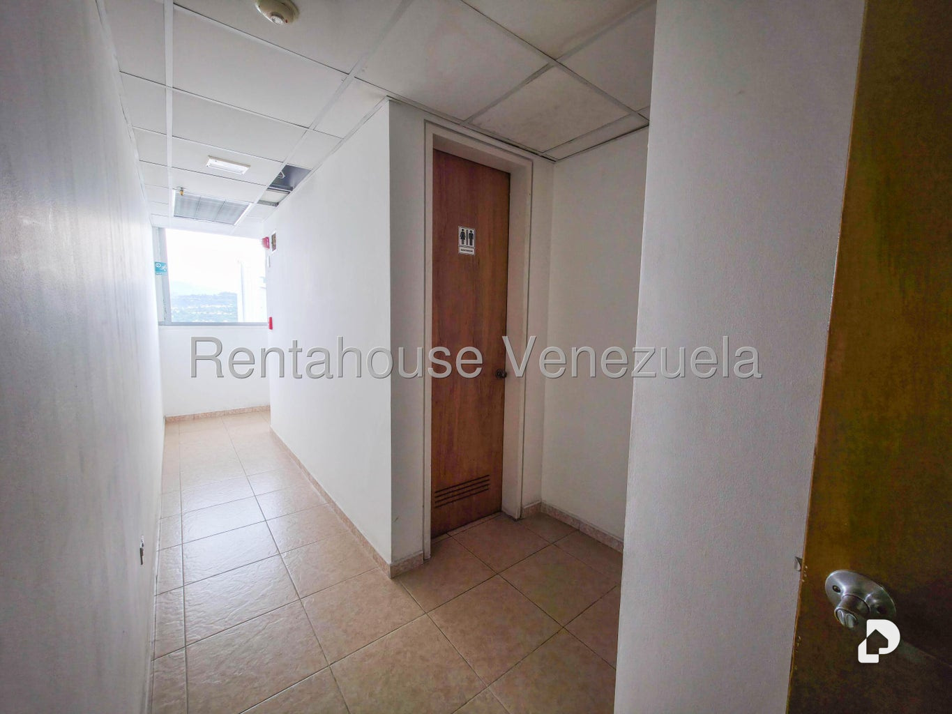 Oficina en Los Dos Caminos, Caracas – 21