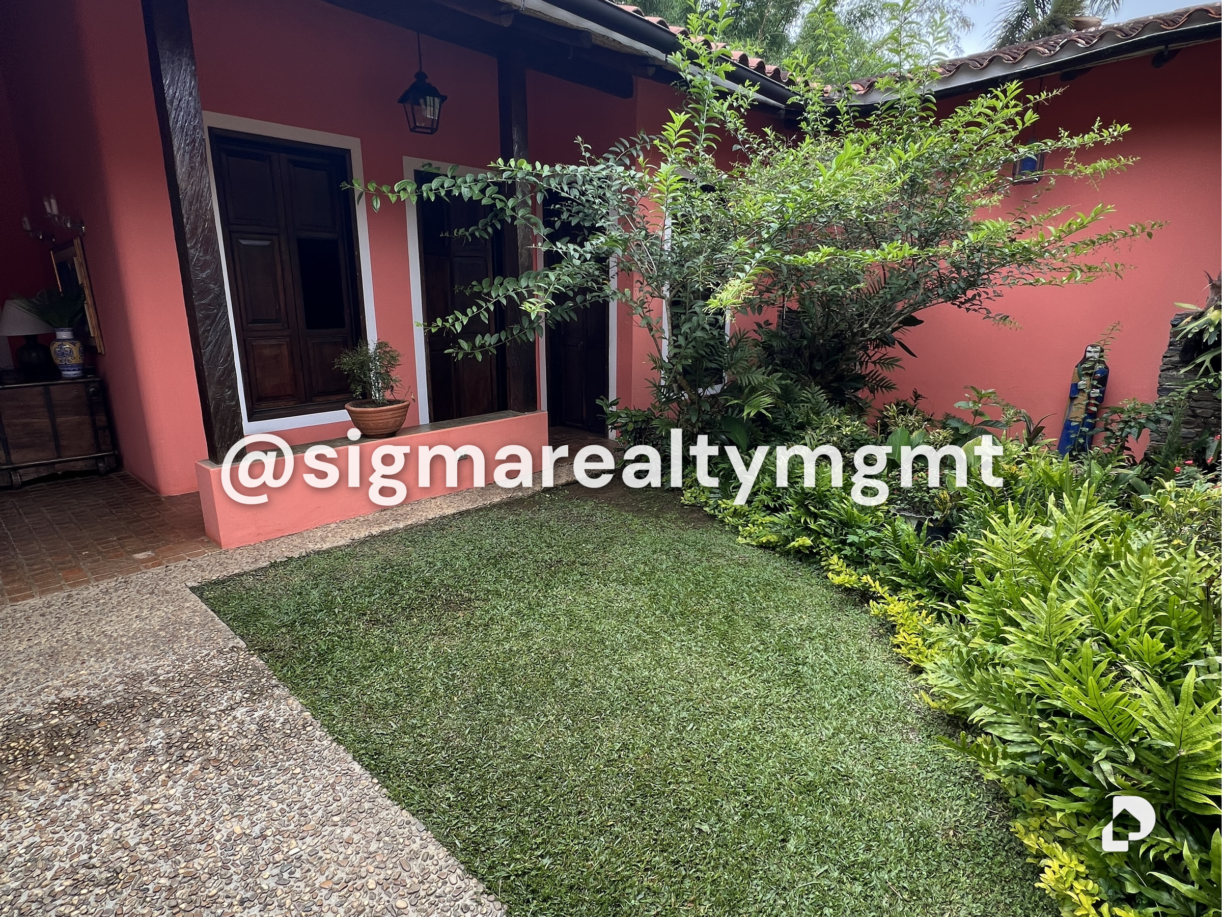 House in Oripoto, Caracas – 4