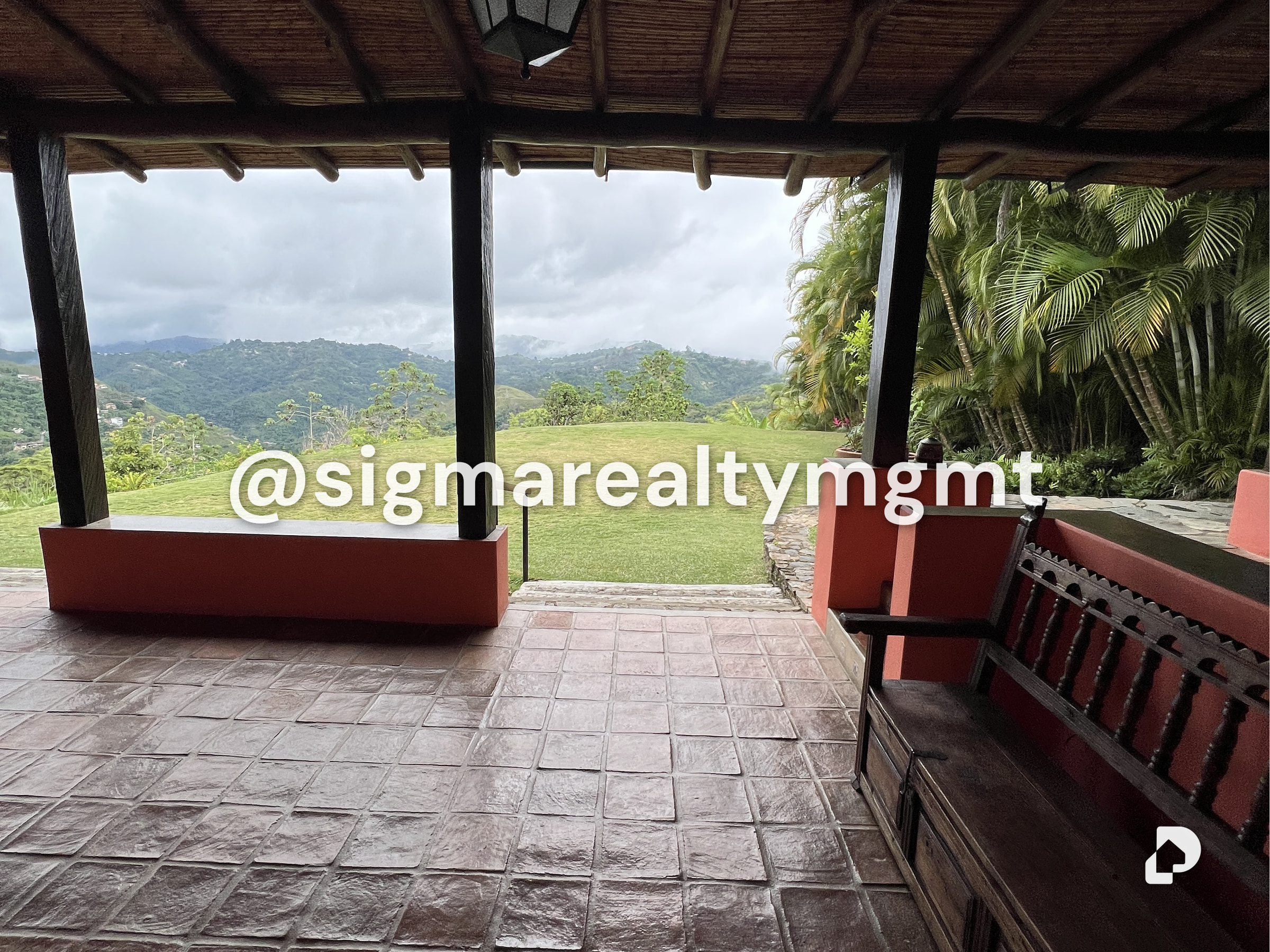 House in Oripoto, Caracas – 11