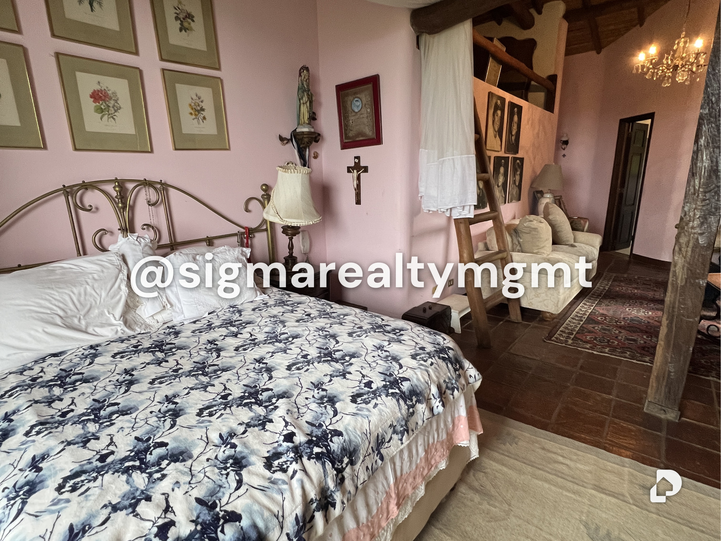 House in Oripoto, Caracas – 16