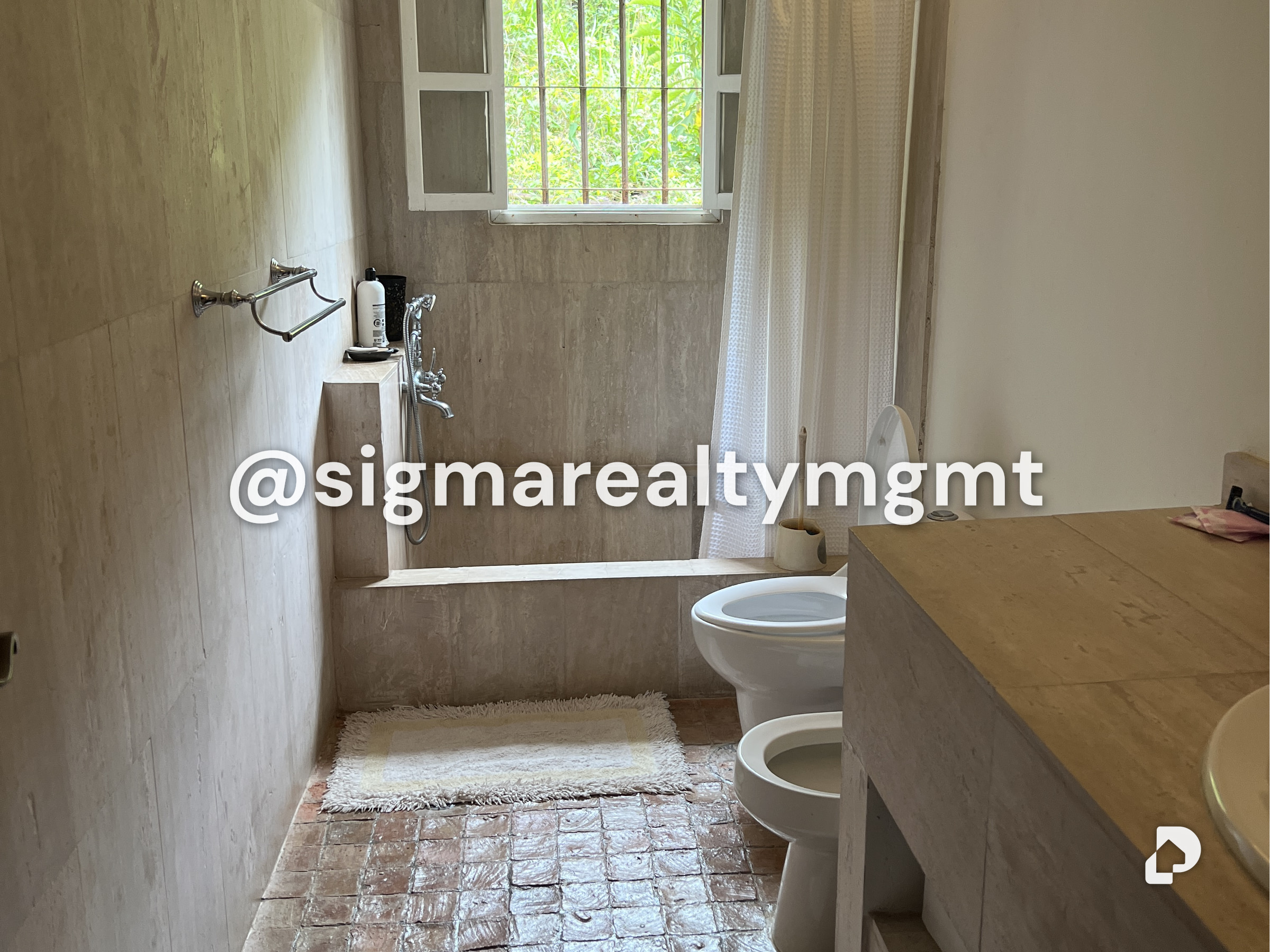 House in Oripoto, Caracas – 37