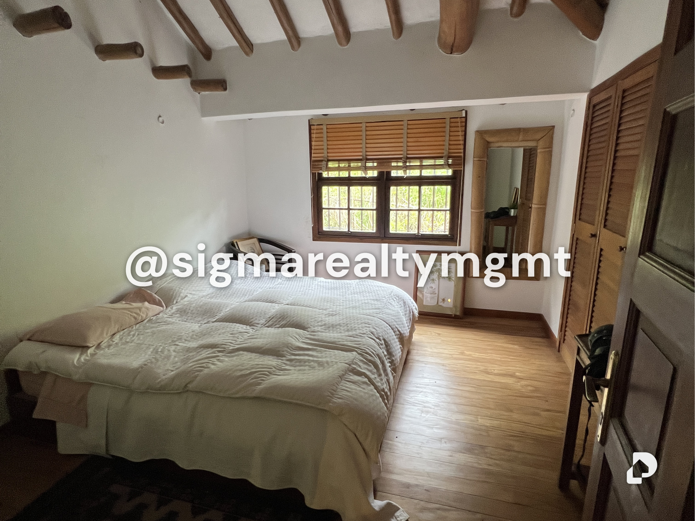 House in Oripoto, Caracas – 36