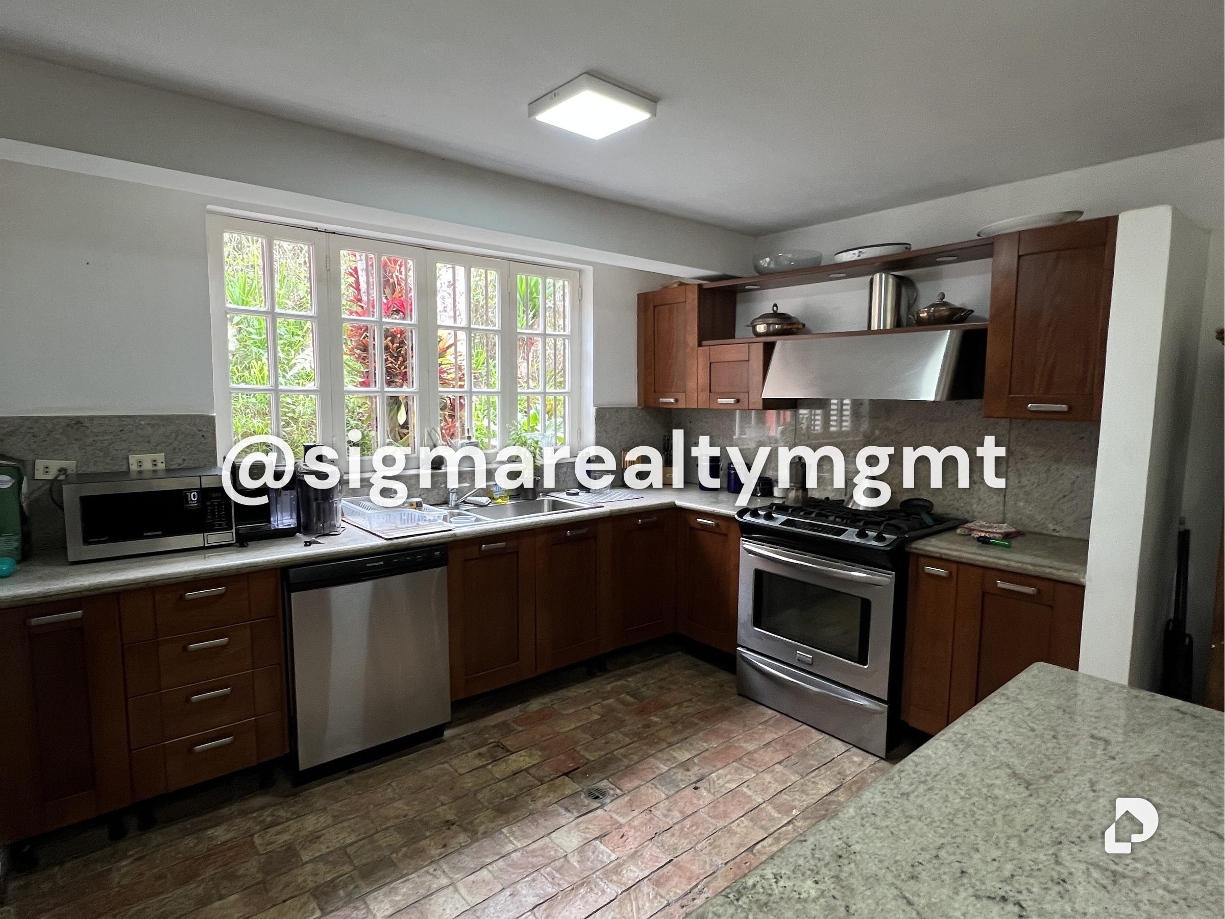 House in Oripoto, Caracas – 28