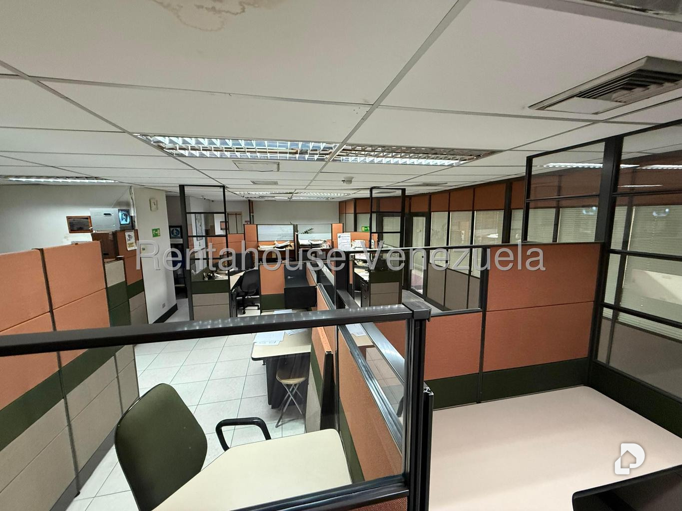 Oficina en Sabana Grande, Caracas – 25