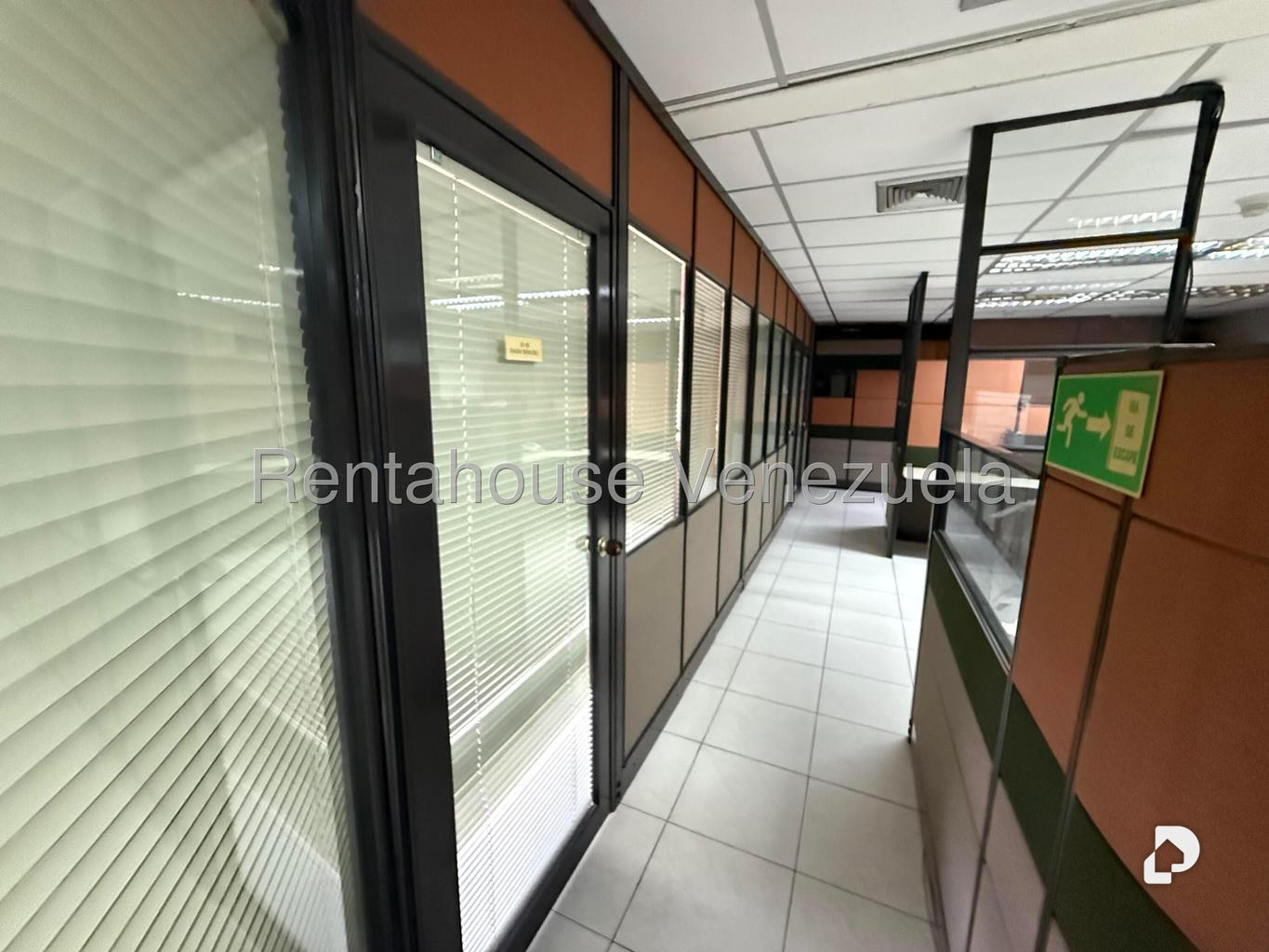 Oficina en Sabana Grande, Caracas – 18