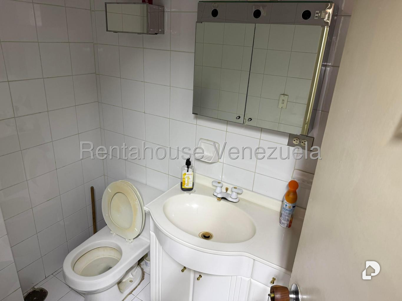 Oficina en Sabana Grande, Caracas – 24
