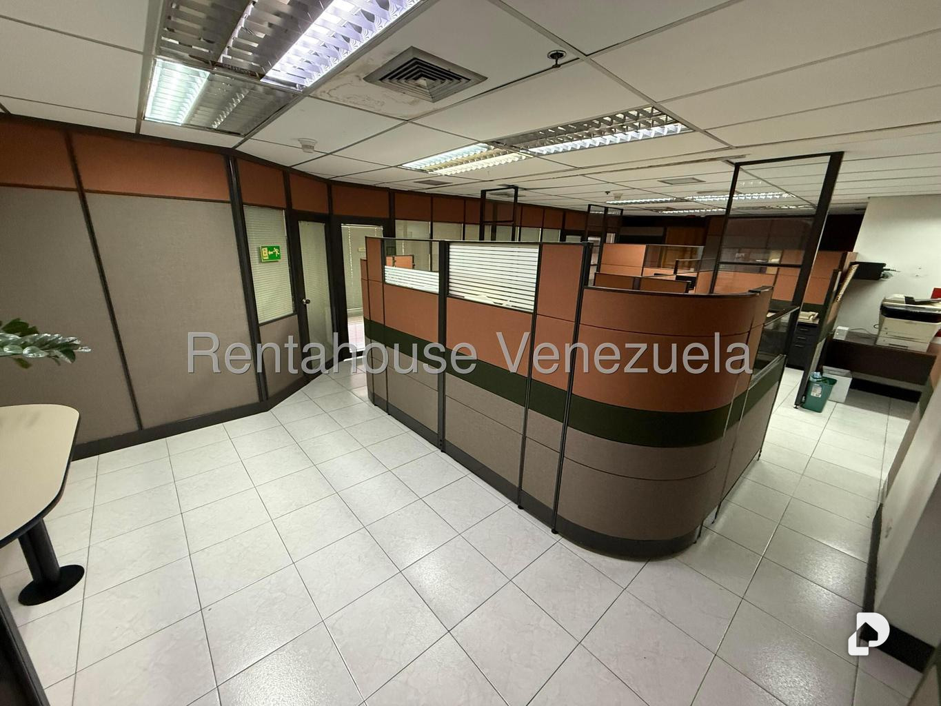 Oficina en Sabana Grande, Caracas – 12