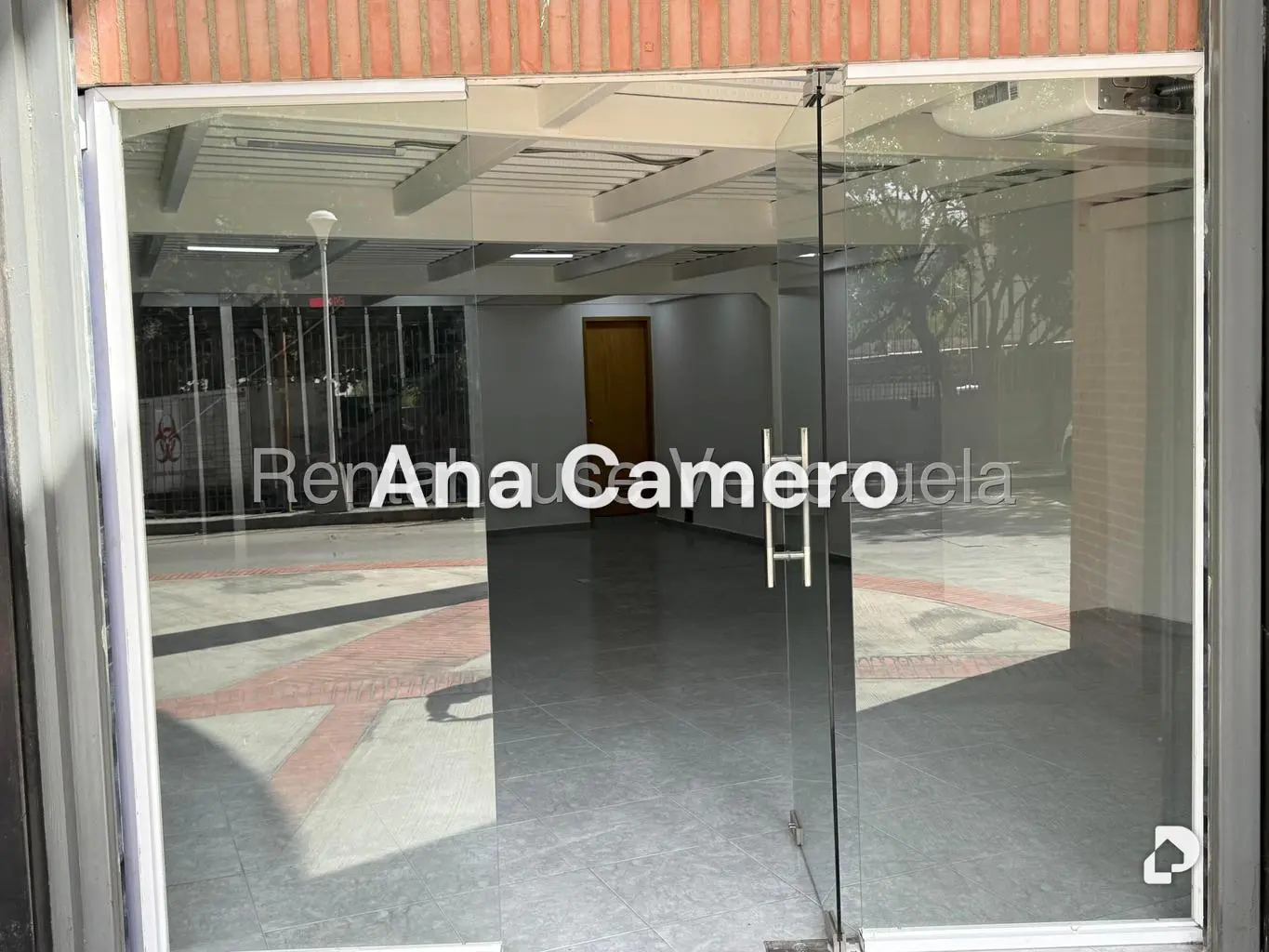 Local comercial en San Bernardino, Caracas – 2