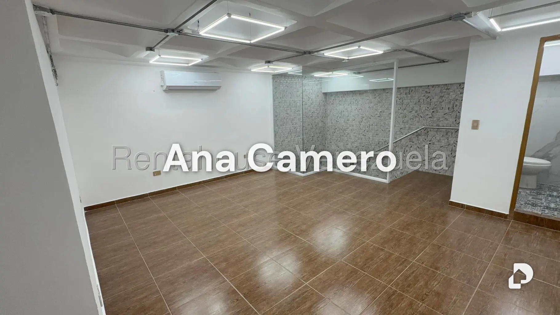 Local comercial en San Bernardino, Caracas – 28