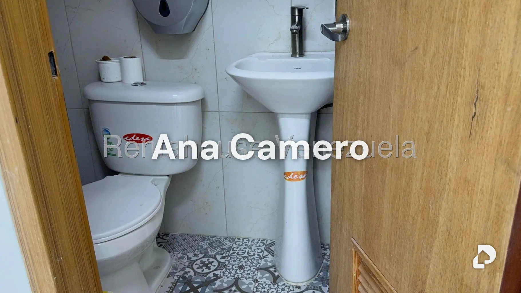 Local comercial en San Bernardino, Caracas – 12